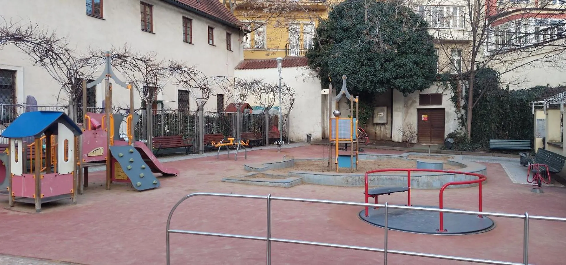 Katerina'S Apartments In Michalska - 3 Min From Old Town Square Prague 0*,